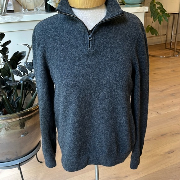 GUC Rag & Bone wool 1/4 zip sweater with lamb leather suede finish sleeve patch - Picture 1 of 10